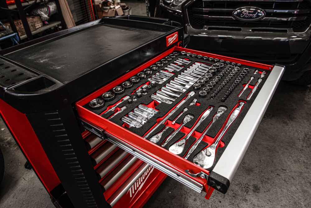 7-drawer tool trolley