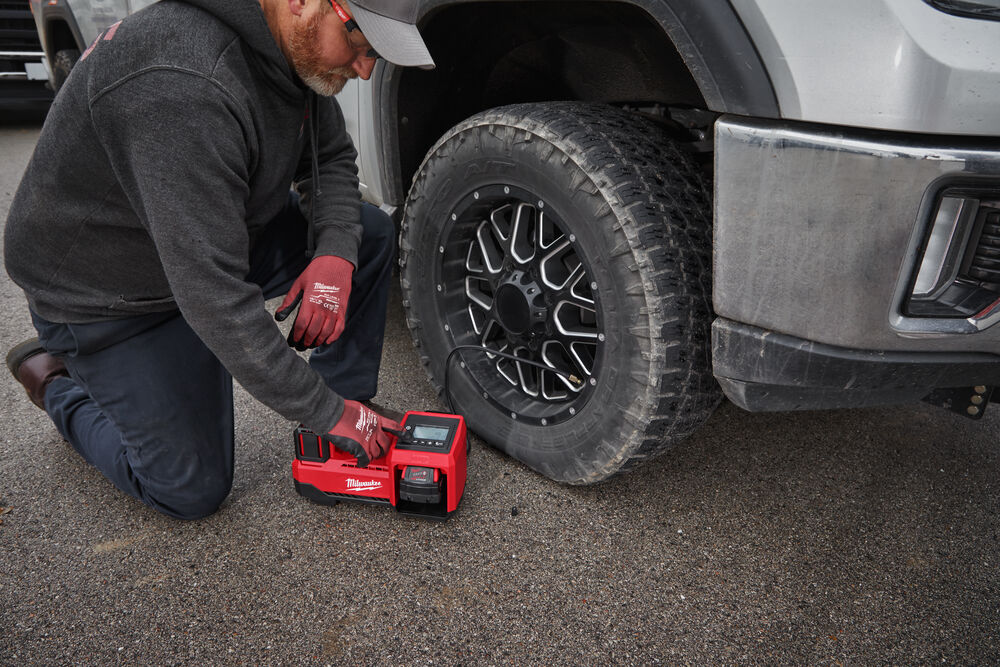M18™ Tire Compressor