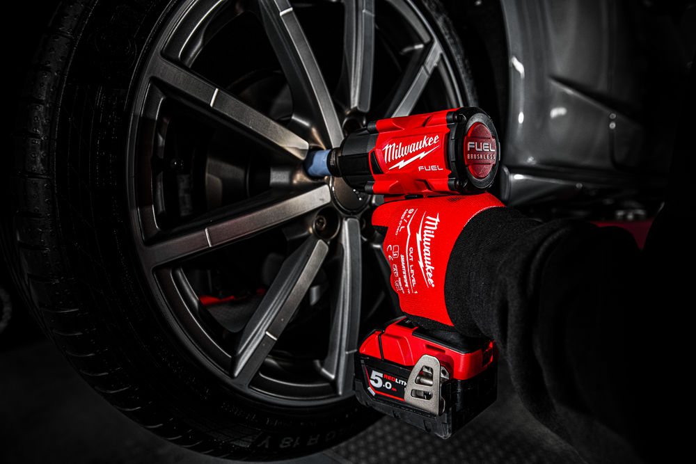 M18 FUEL™ Medium Torque Impact Wrench ½″ F DRIVE