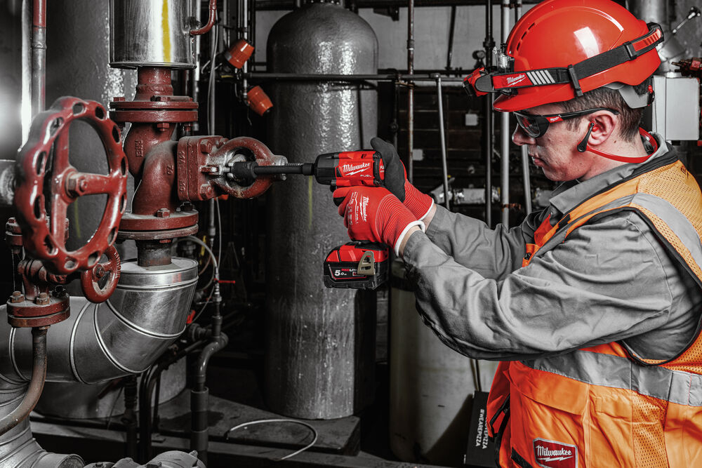 M18 FUEL™ Medium Torque Impact Wrench ½″ F DRIVE