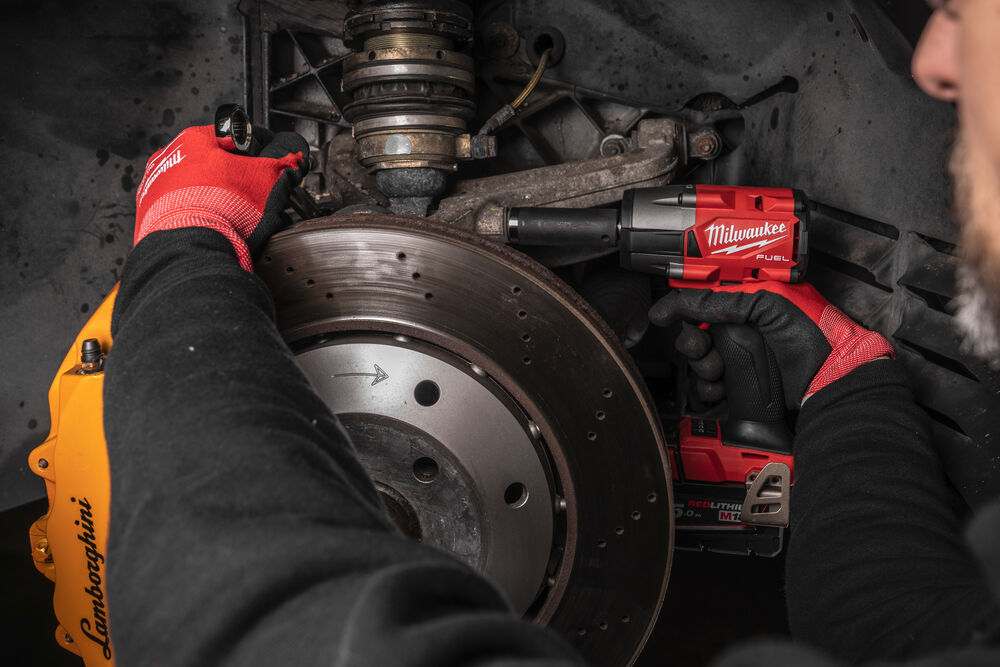 M18 FUEL™ Medium Torque Impact Wrench ½″ F DRIVE