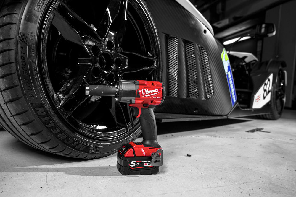 M18 FUEL™ Medium Torque Impact Wrench ½″ F DRIVE