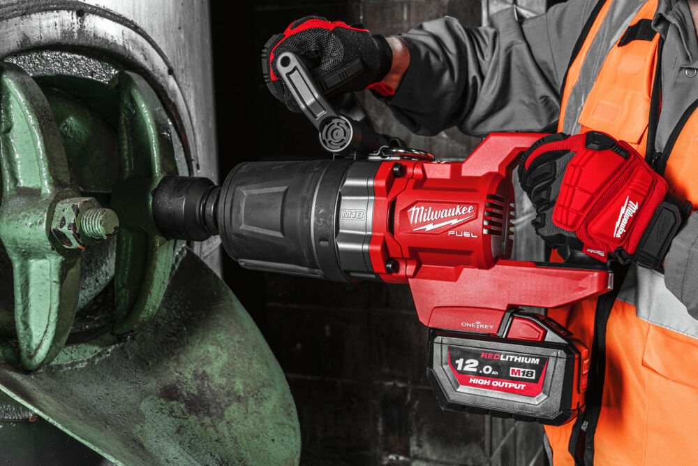 FUEL™ ONE-KEY™ ultra-high torque impact wrench, 1″ F M18 attachment