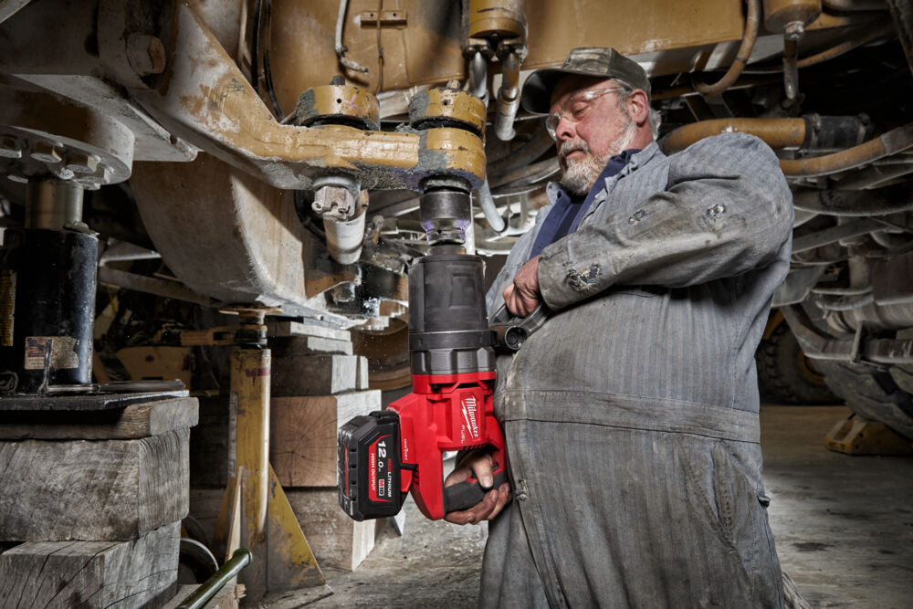 FUEL™ ONE-KEY™ ultra-high torque impact wrench, 1″ F M18 attachment