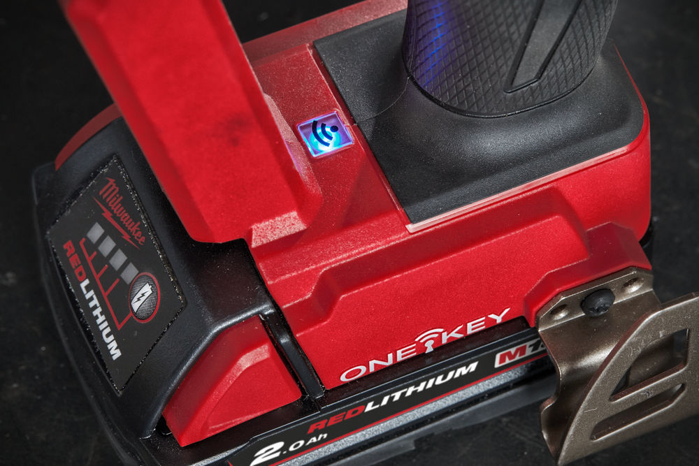 M18 FUEL™ ONE-KEY™ riveter